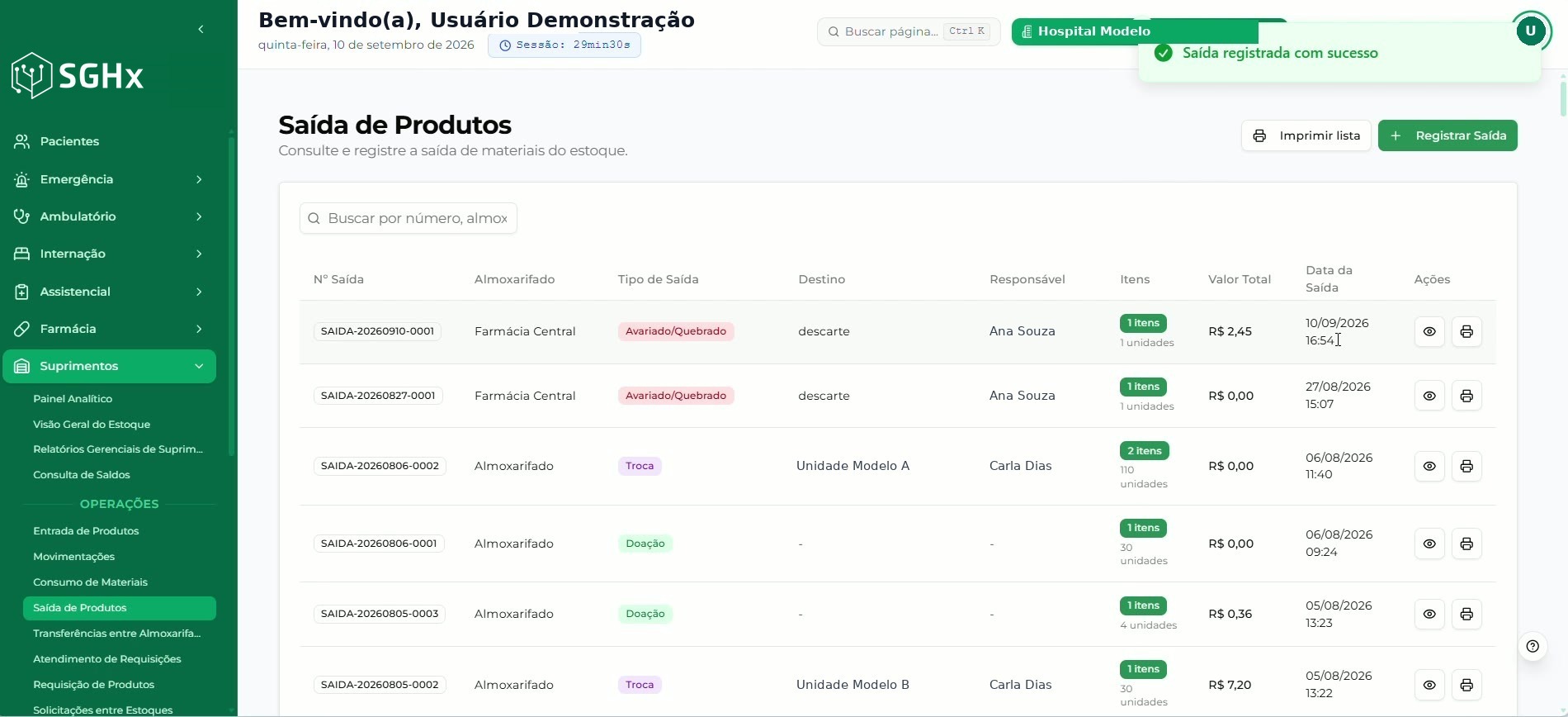 Tela Saída de Produtos com a mensagem Saída registrada com sucesso e a nova saída na listagem