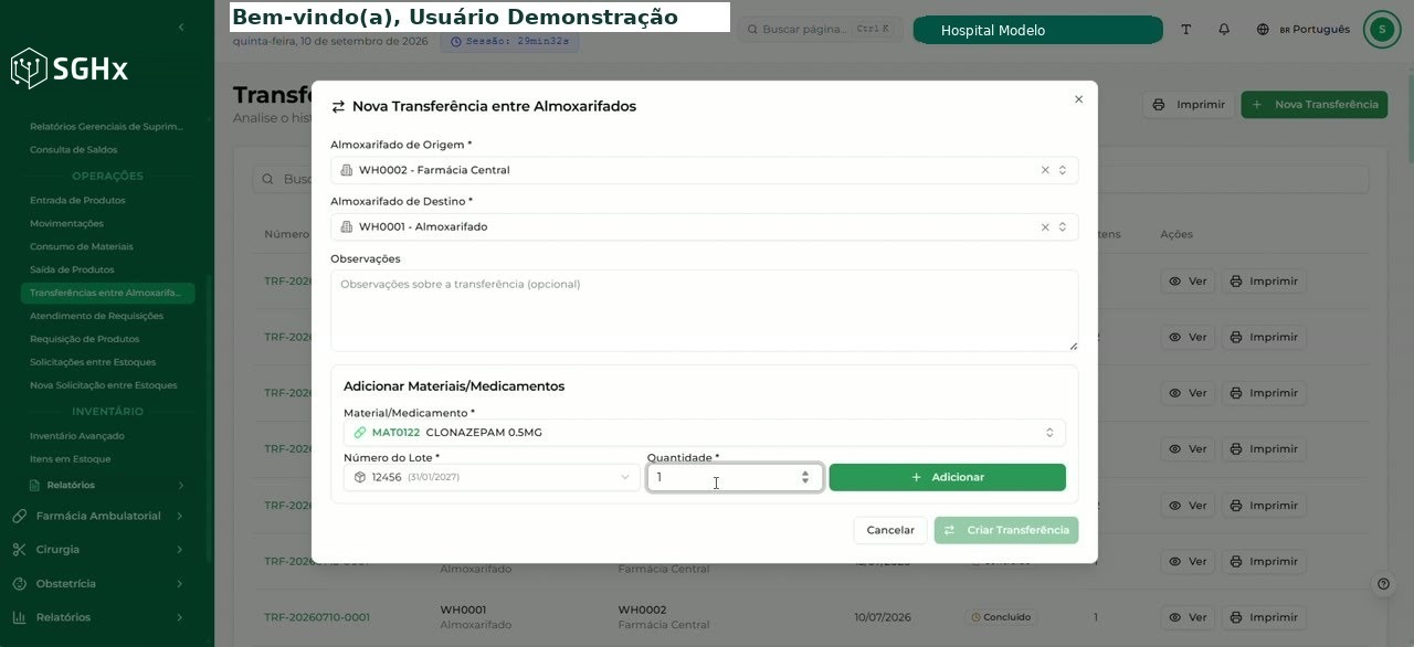 Seção Adicionar Materiais/Medicamentos com os campos Material/Medicamento, Número do Lote, Quantidade e o botão Adicionar